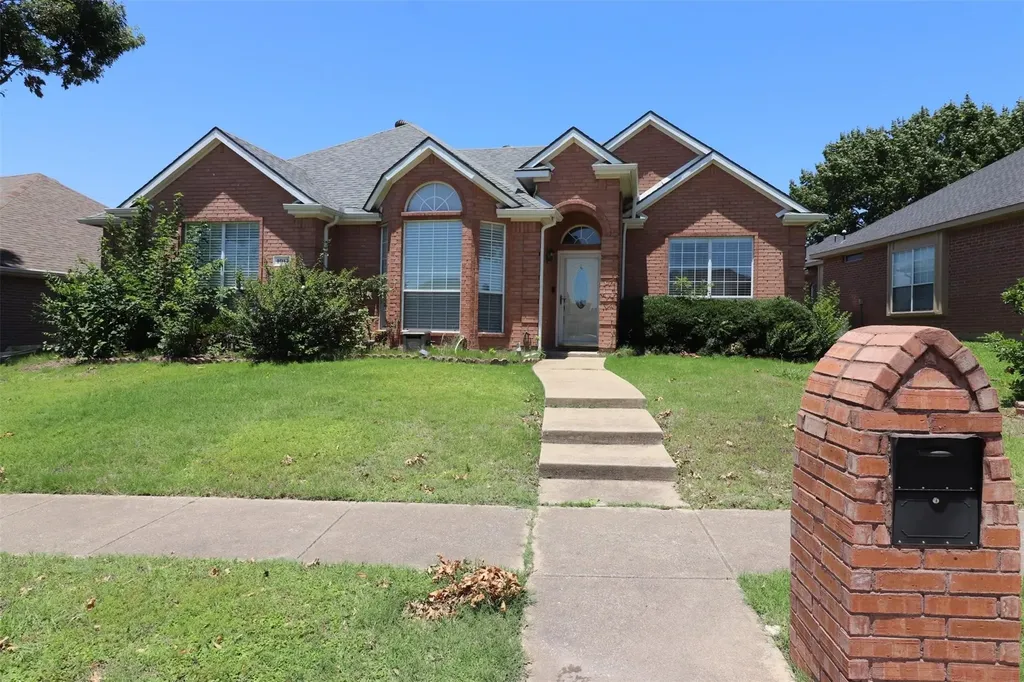 4041 Brazos Drive Carrollton TX 75007
