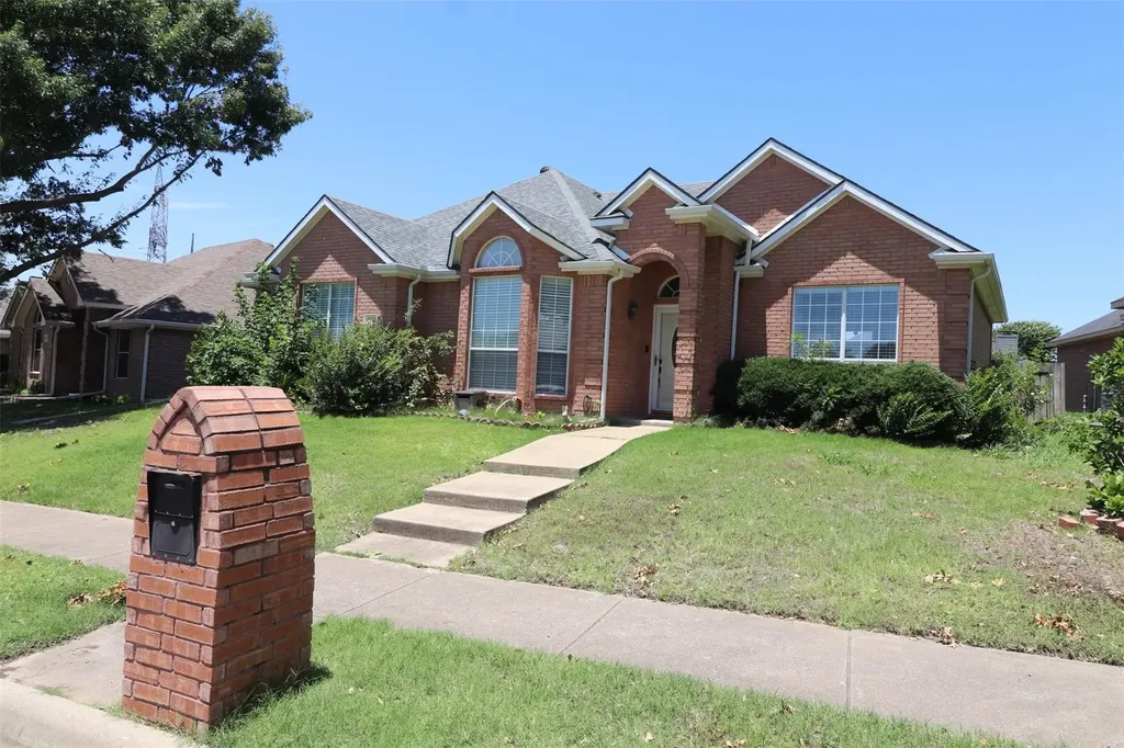 4041 Brazos Drive Carrollton TX 75007