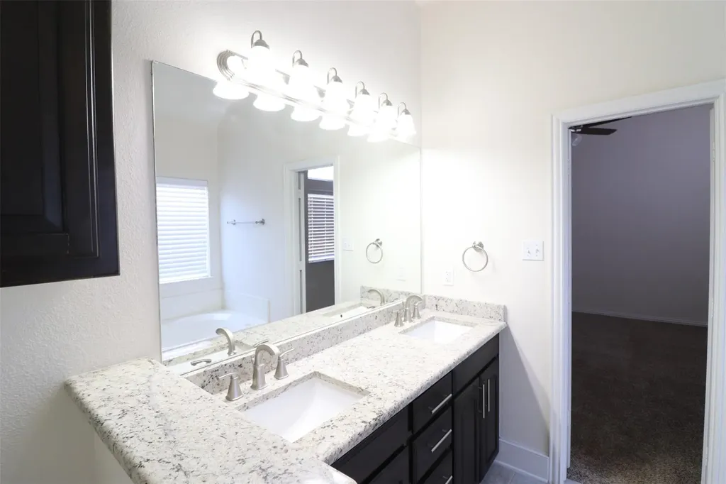 4041 Brazos Drive Carrollton TX 75007