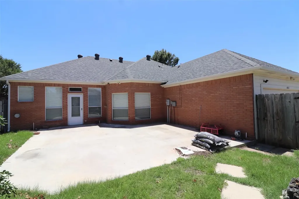 4041 Brazos Drive Carrollton TX 75007