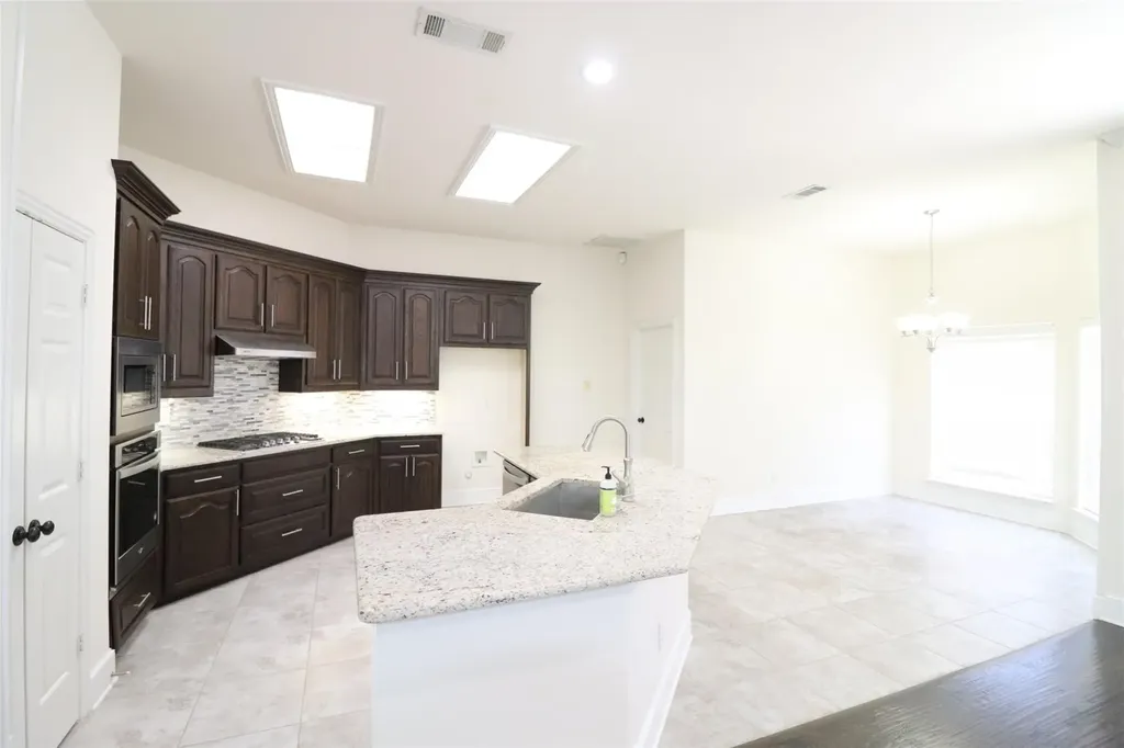 4041 Brazos Drive Carrollton TX 75007