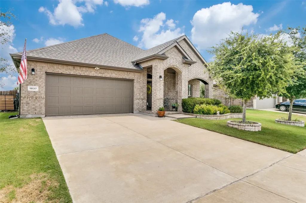 1837 Ruffian Road Granbury TX 76049