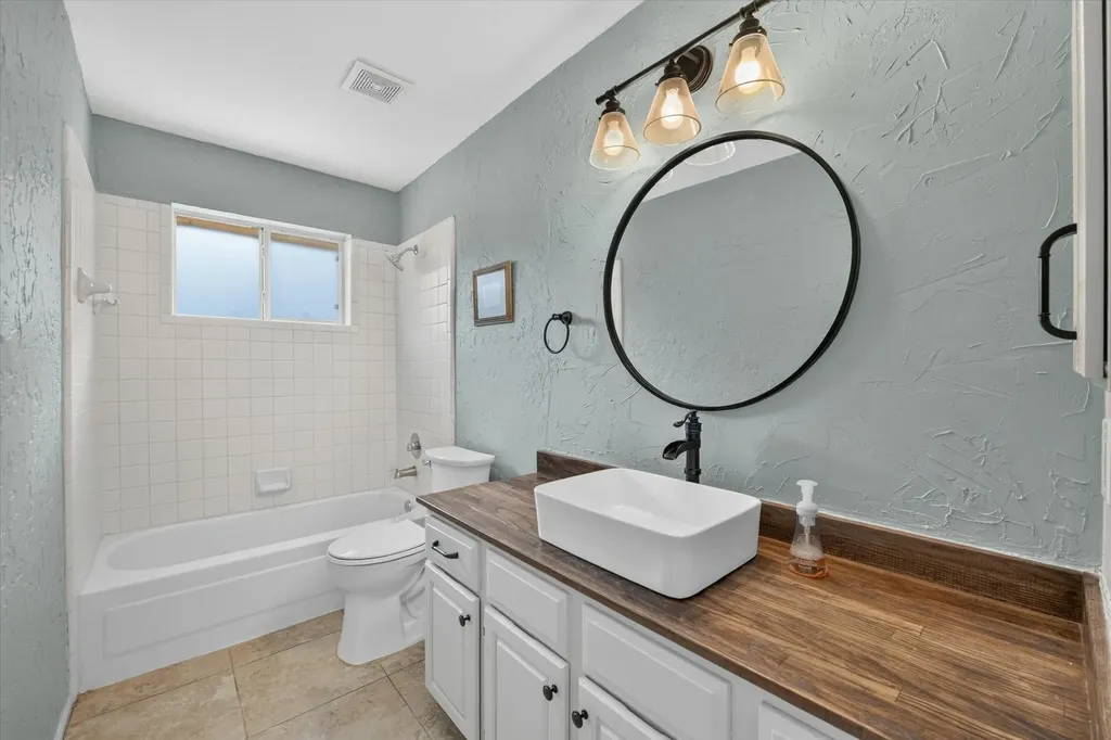 6740 Old Mill Court North Richland Hills TX 76182