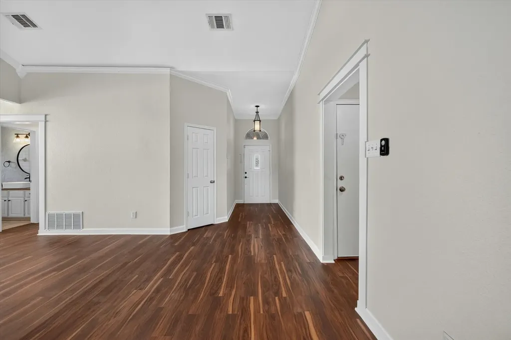 6740 Old Mill Court North Richland Hills TX 76182