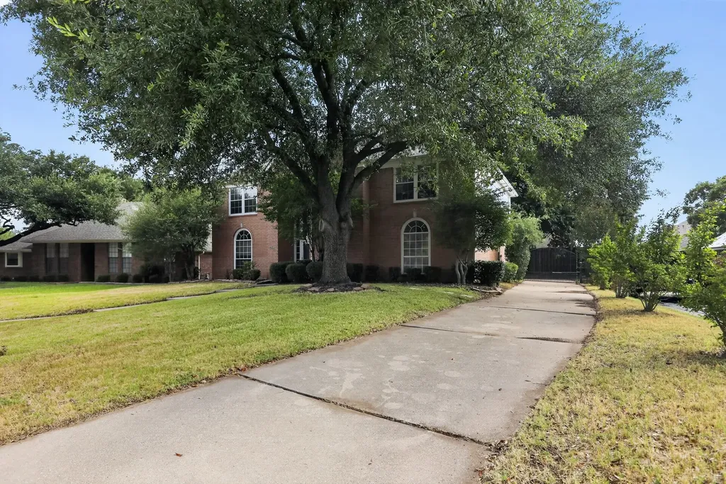 3909 Tuscany Court Arlington TX 76016