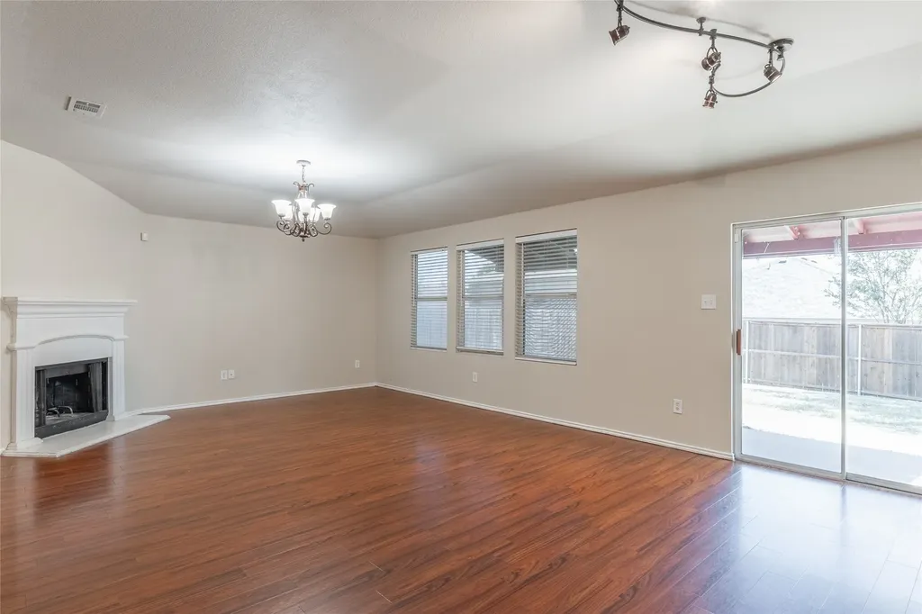 472 Grant Lane Lavon TX 75166