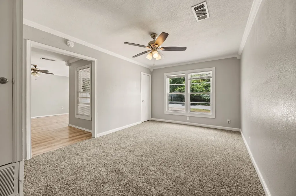 3501 Eastridge Drive Haltom City TX 76117