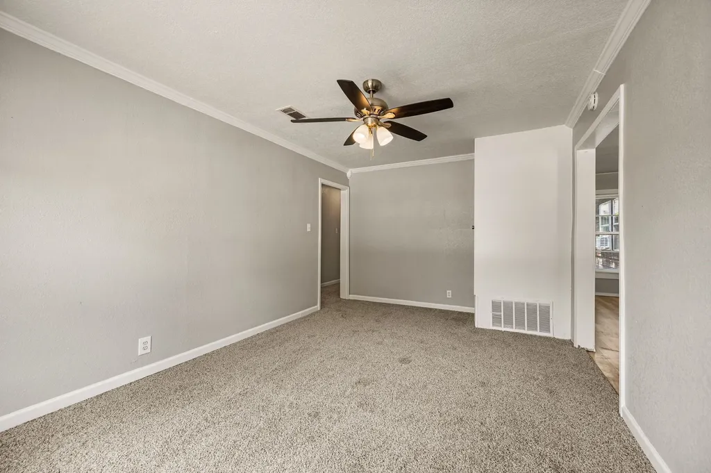 3501 Eastridge Drive Haltom City TX 76117