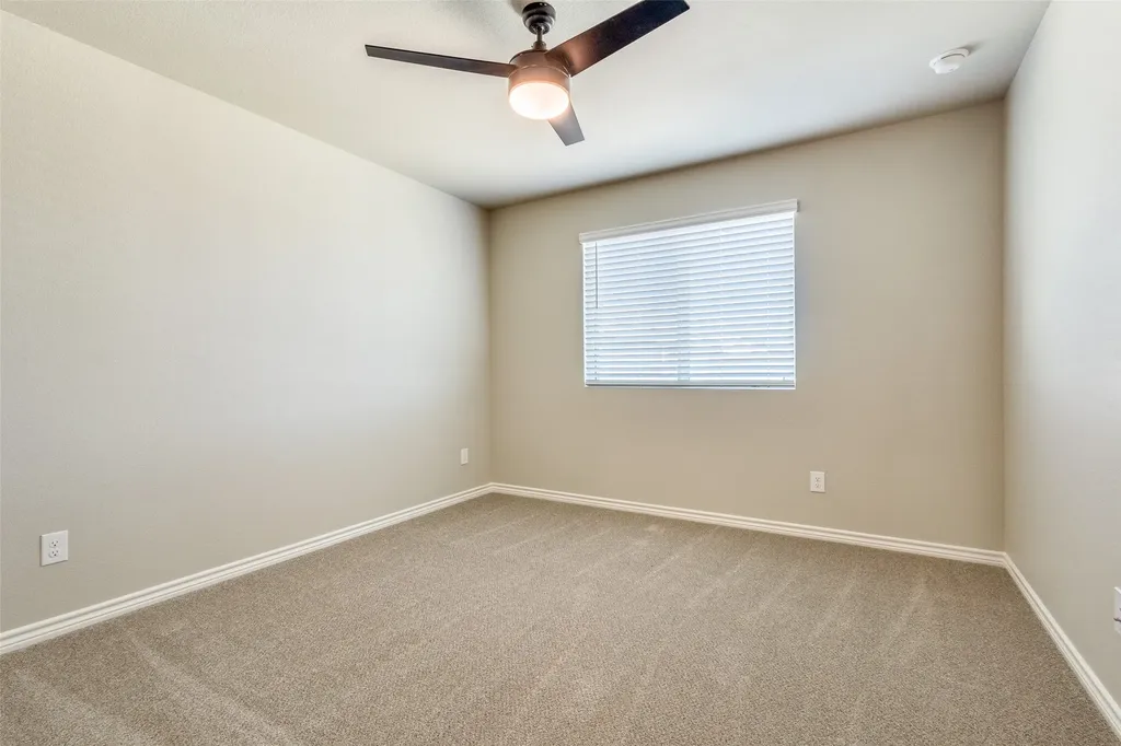 1933 Woodlawn Way Argyle TX 76226