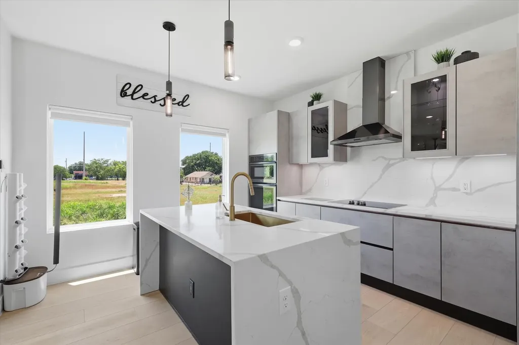 1926 Pueblo Street Dallas TX 75212