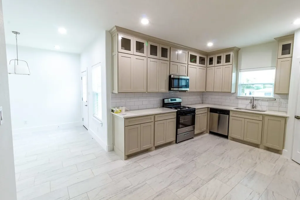 536 Highview Court Godley TX 76044