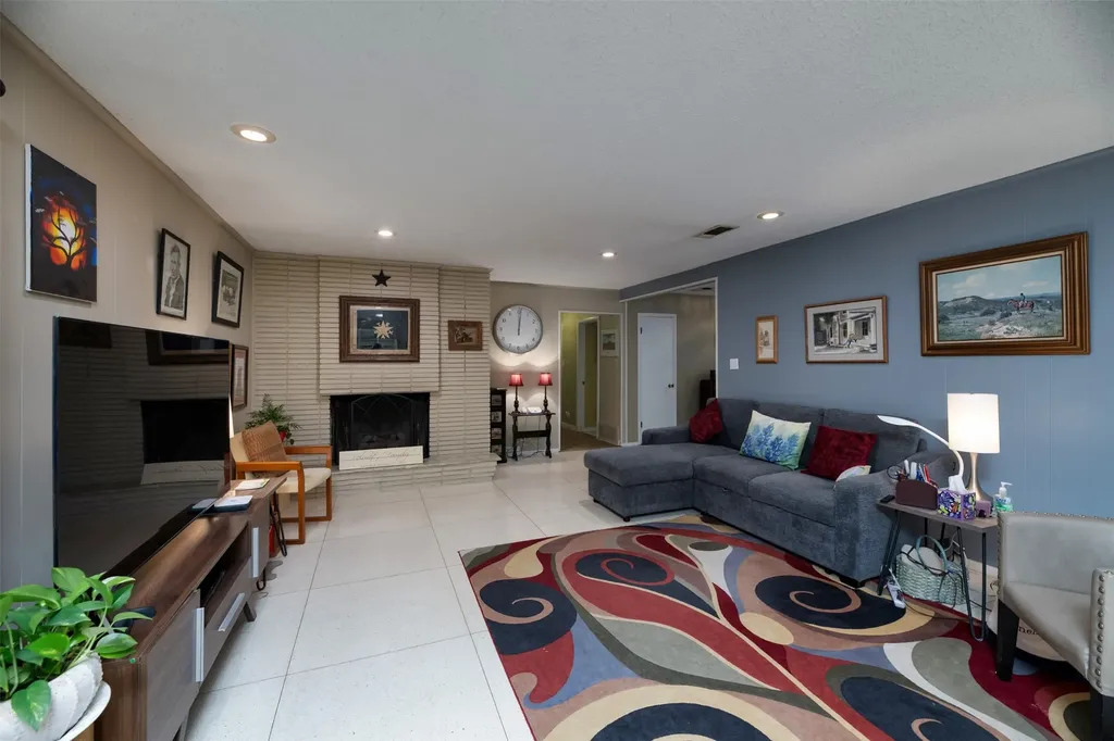 706 Norton Street Weatherford TX 76086