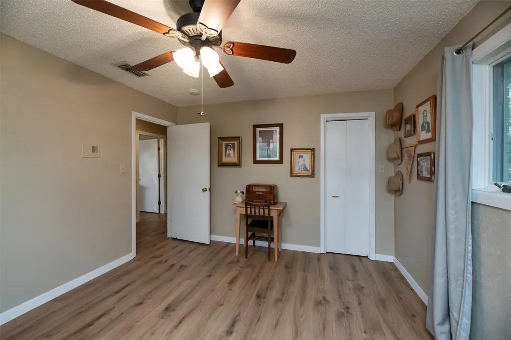 706 Norton Street Weatherford TX 76086