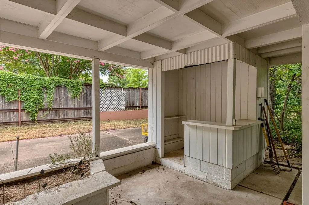 706 Norton Street Weatherford TX 76086