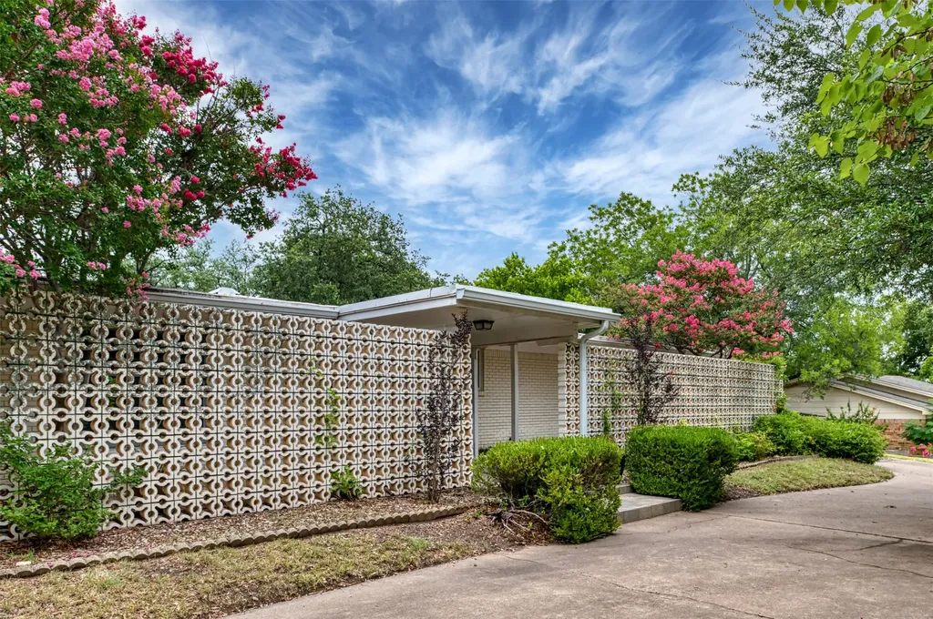 706 Norton Street Weatherford TX 76086