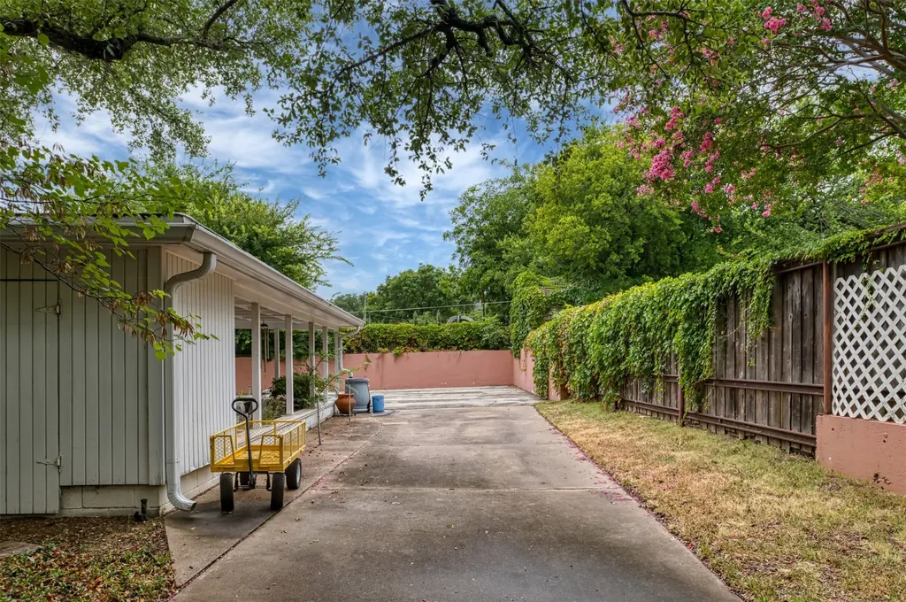706 Norton Street Weatherford TX 76086
