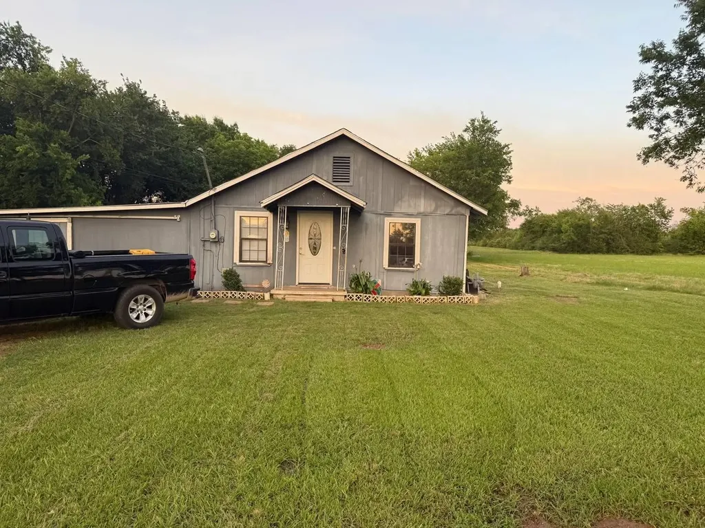 1100 Jackson Street N Sulphur Springs TX 75482