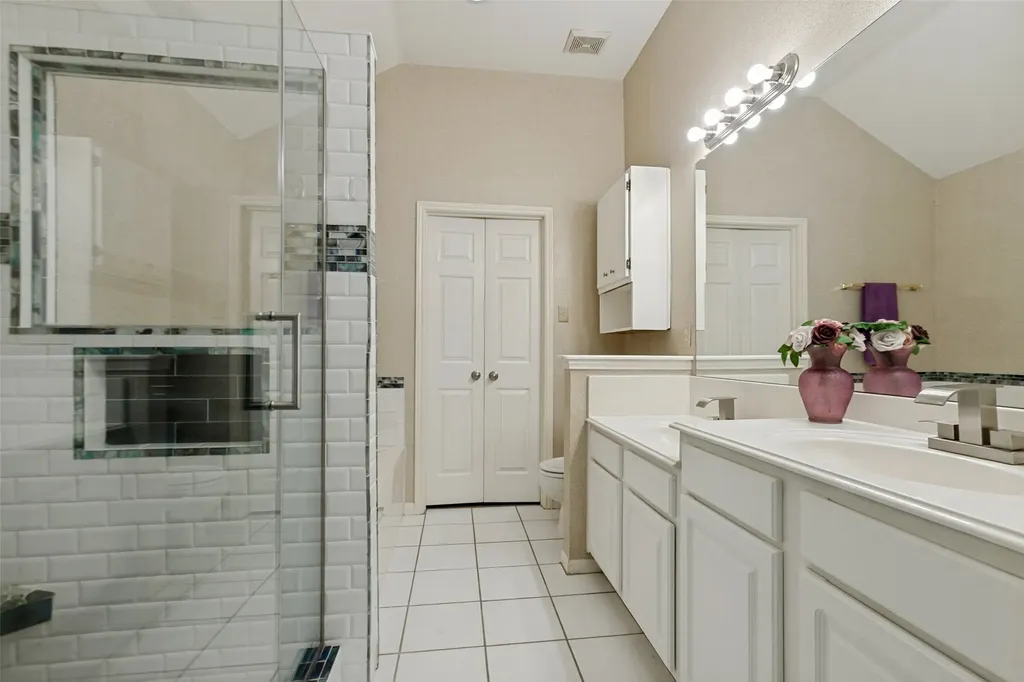 6800 Forest Hills Drive Plano TX 75023