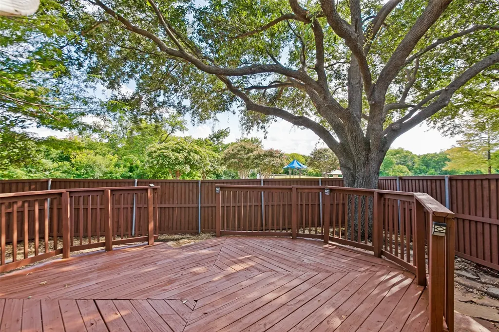 6800 Forest Hills Drive Plano TX 75023