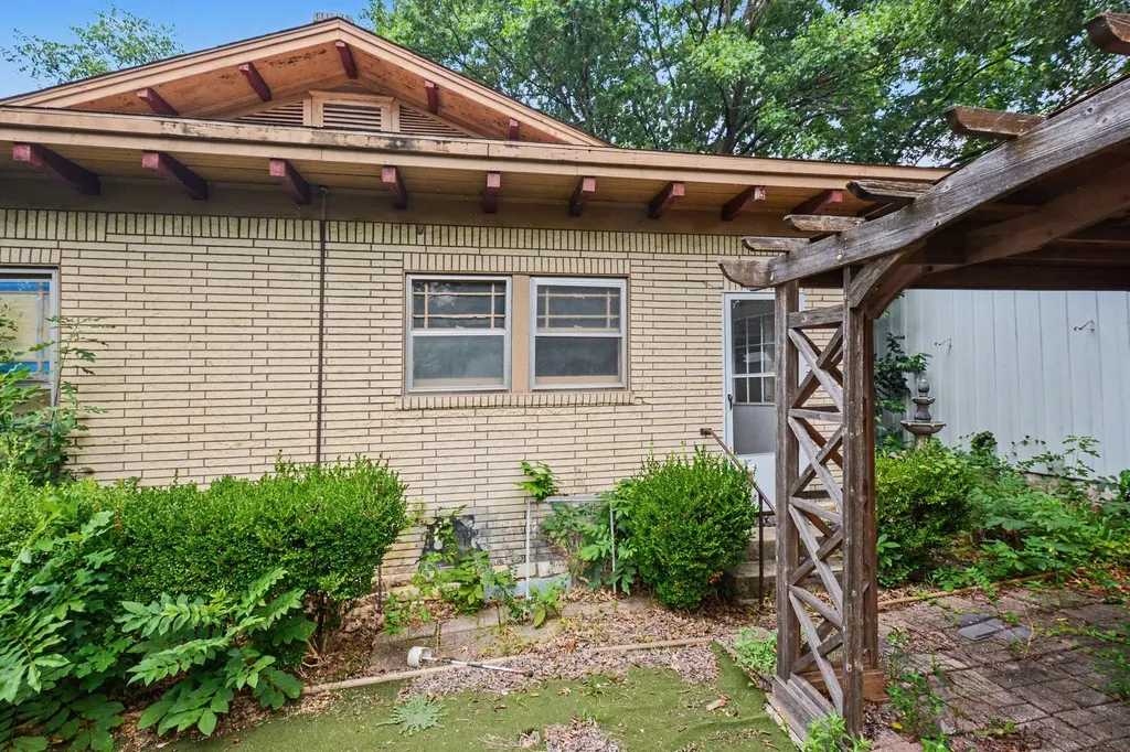 504 N College Street Mckinney TX 75069