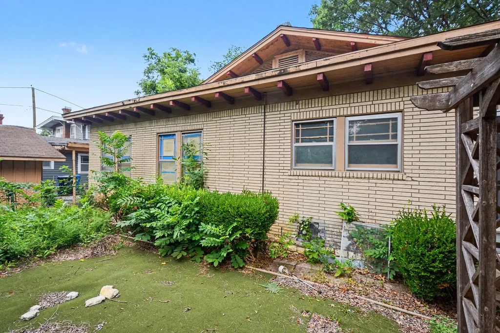 504 N College Street Mckinney TX 75069