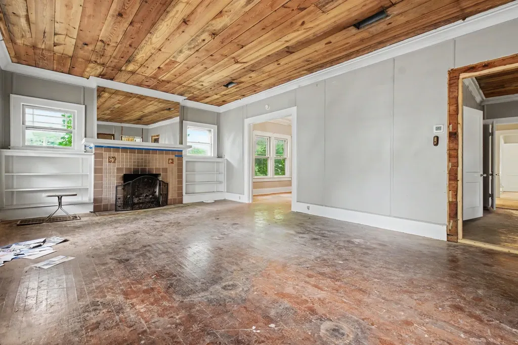 504 N College Street Mckinney TX 75069