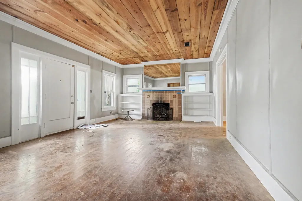 504 N College Street Mckinney TX 75069