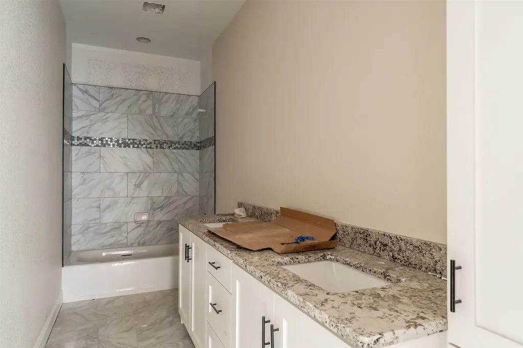 2546 Barton Creek Circle Tyler TX 75703