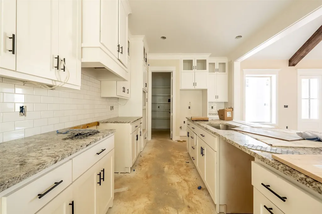 2546 Barton Creek Circle Tyler TX 75703