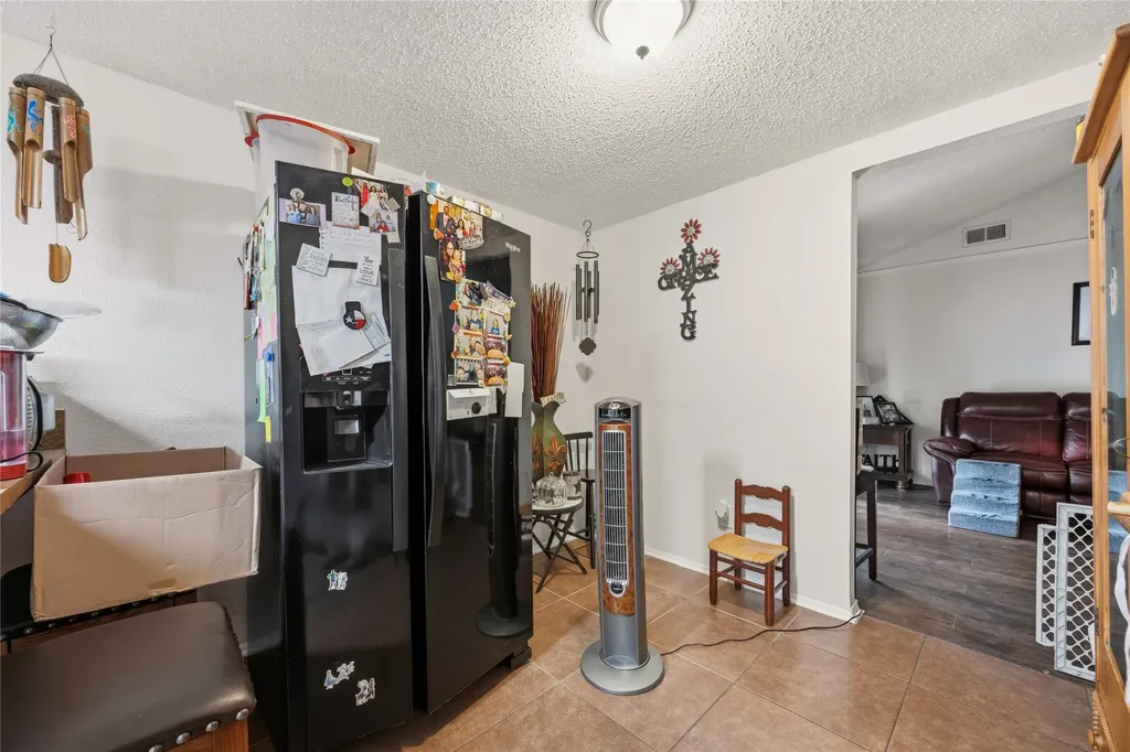 636 Sue Ann Lane Burleson TX 76028