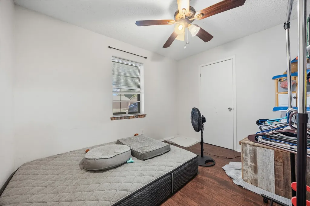 636 Sue Ann Lane Burleson TX 76028