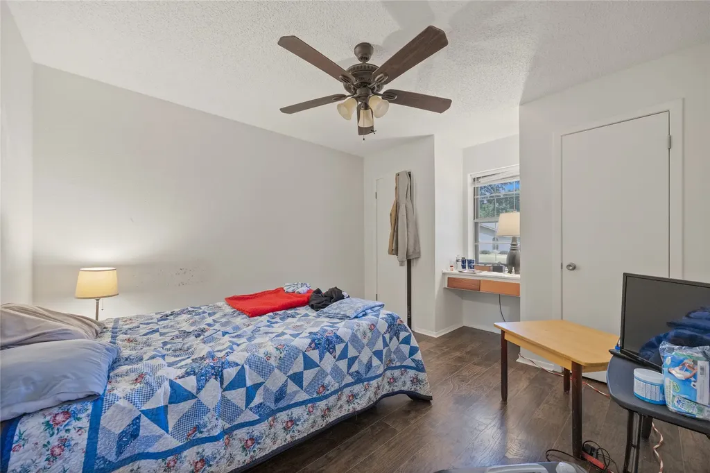 636 Sue Ann Lane Burleson TX 76028
