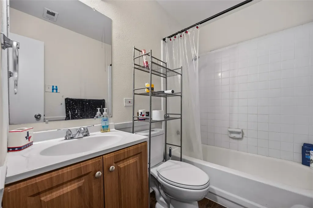 636 Sue Ann Lane Burleson TX 76028