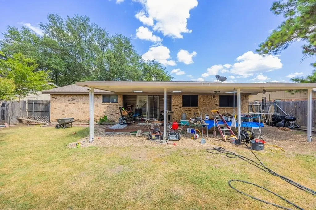 636 Sue Ann Lane Burleson TX 76028