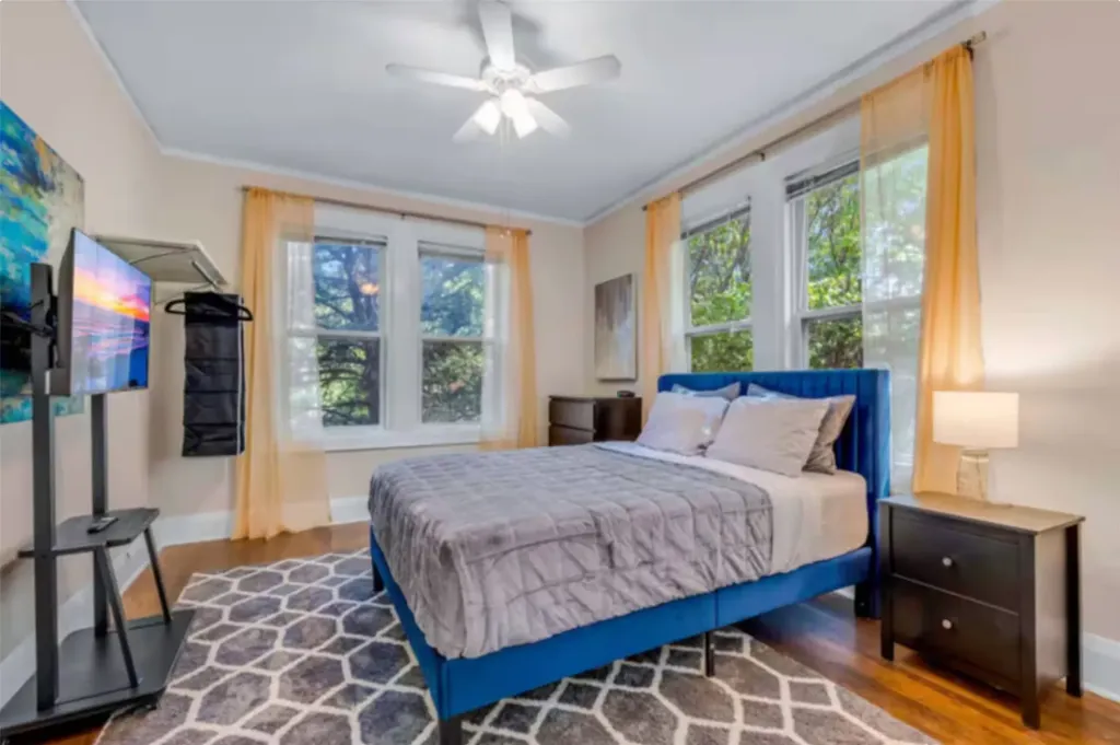 4303 Vandelia Street Dallas TX 75219