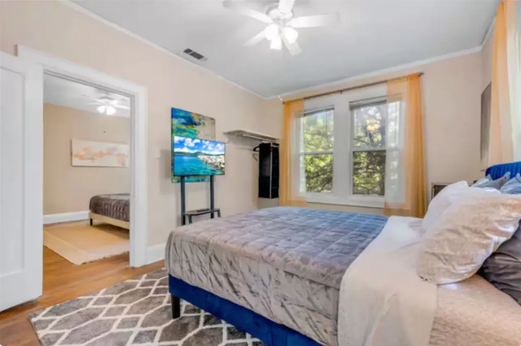 4303 Vandelia Street Dallas TX 75219