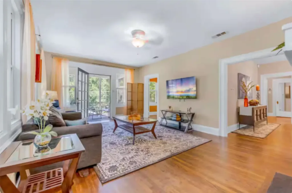4303 Vandelia Street Dallas TX 75219