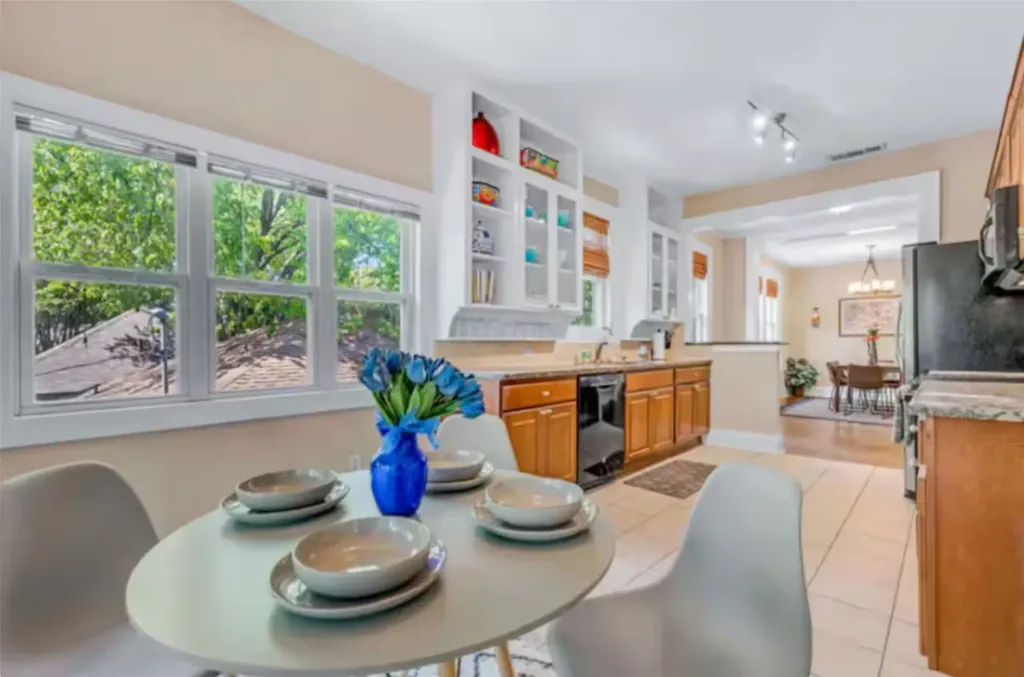 4303 Vandelia Street Dallas TX 75219