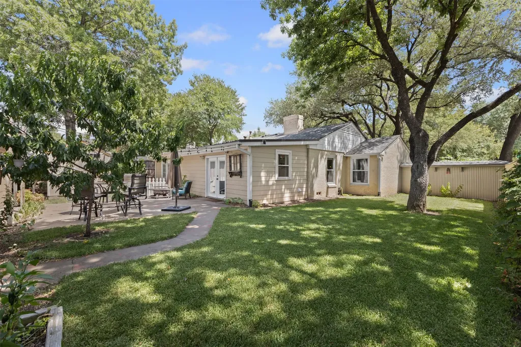 6348 Darwood Avenue Fort Worth TX 76116
