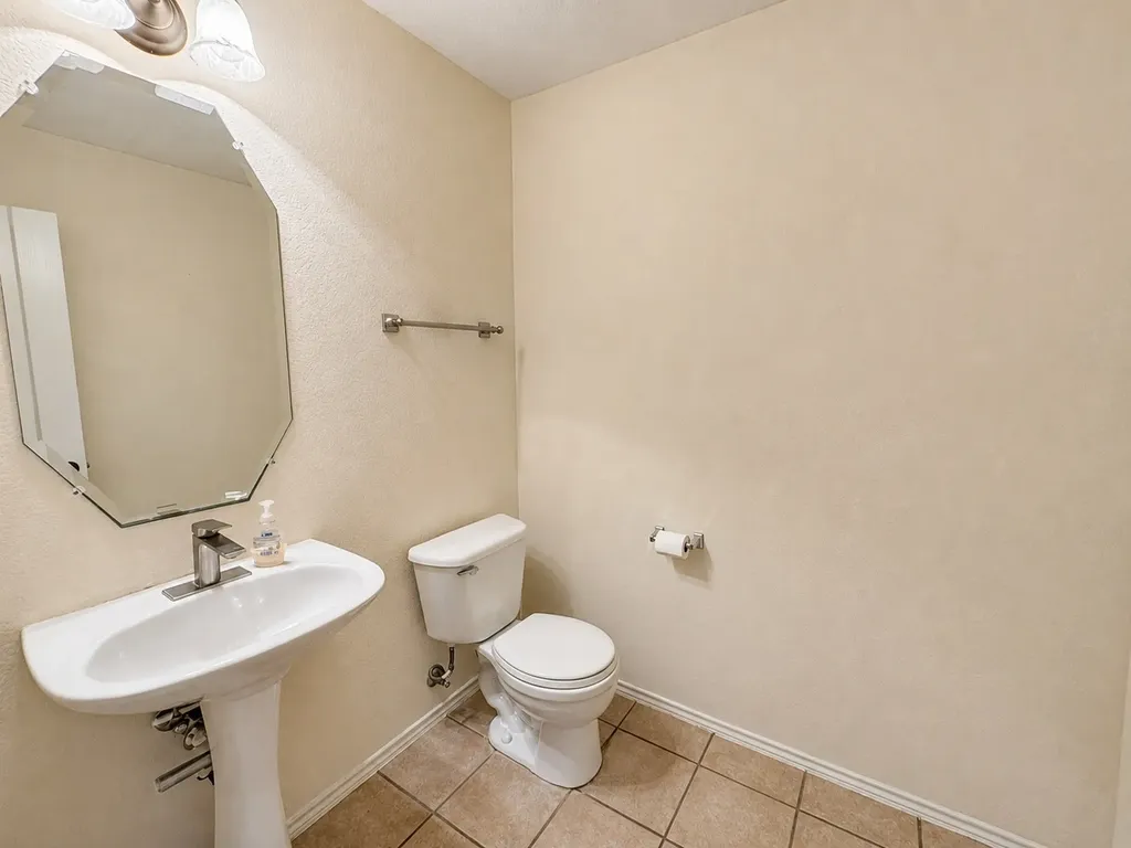 5444 Presidio Drive Grand Prairie TX 75052