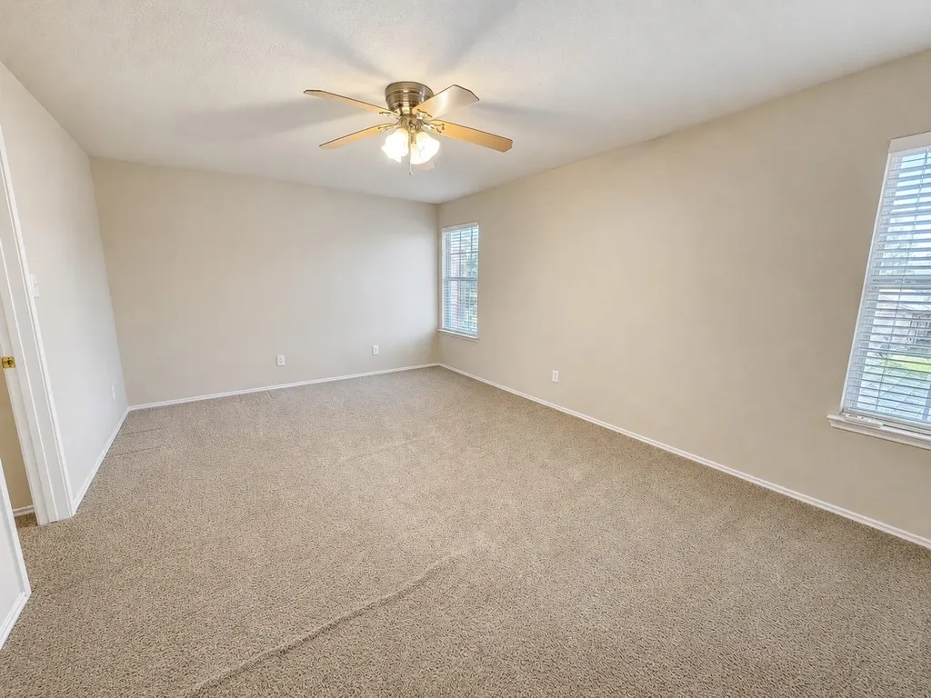 5444 Presidio Drive Grand Prairie TX 75052