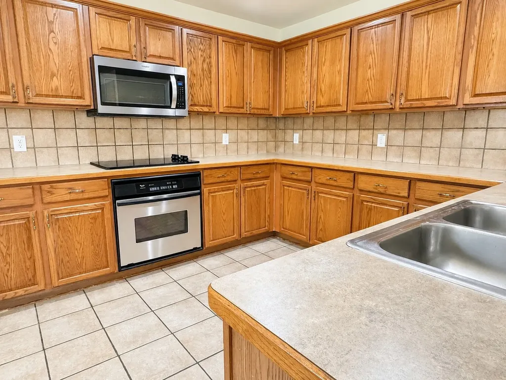 5444 Presidio Drive Grand Prairie TX 75052