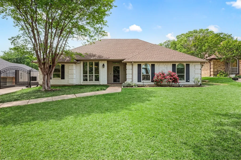 7509 Kingswood Court North Richland Hills TX 76182