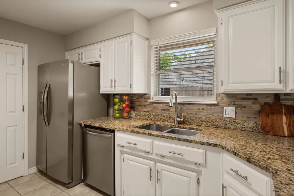 7509 Kingswood Court North Richland Hills TX 76182