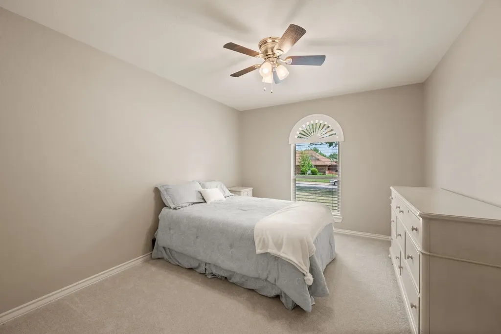 7509 Kingswood Court North Richland Hills TX 76182