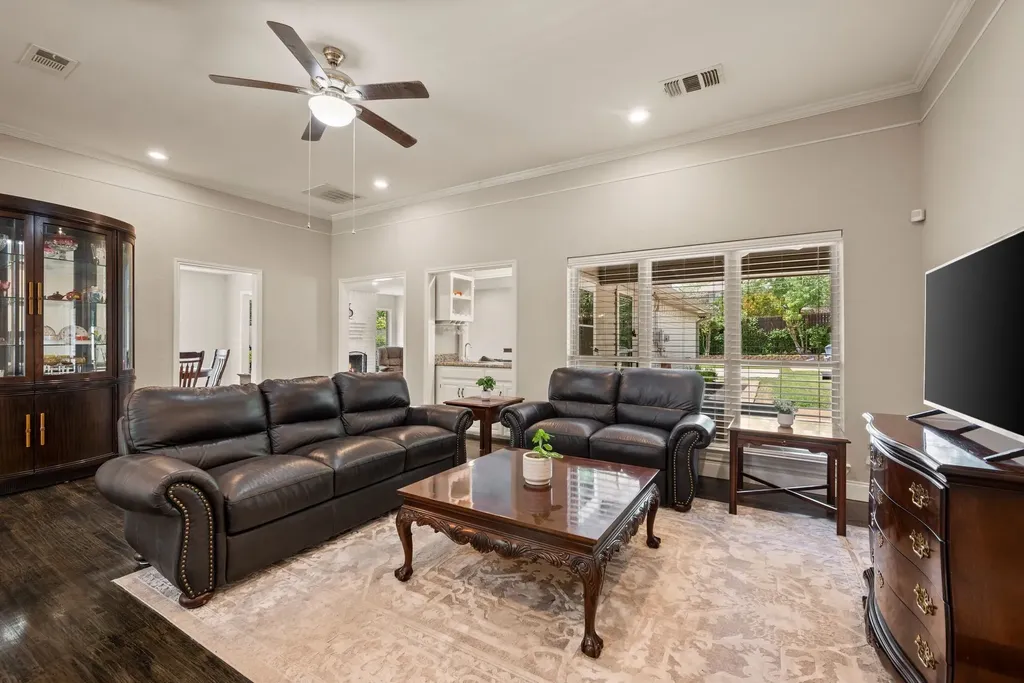 7509 Kingswood Court North Richland Hills TX 76182