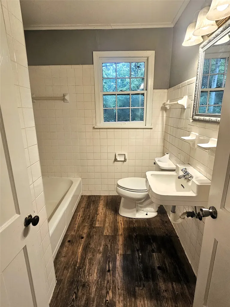 3734 Gilbert Drive Shreveport LA 71104