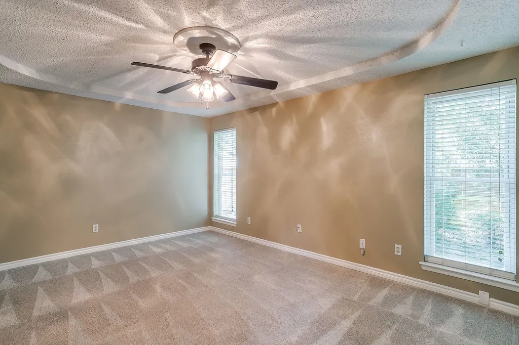 5716 Tumbleweed Court Arlington TX 76017