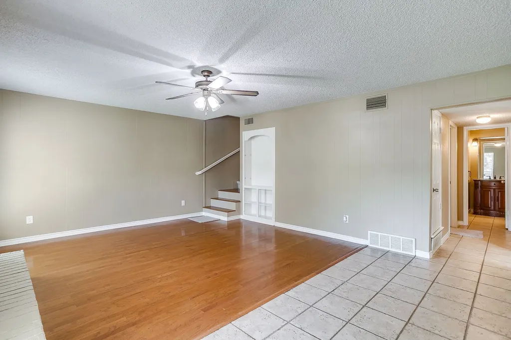 5716 Tumbleweed Court Arlington TX 76017