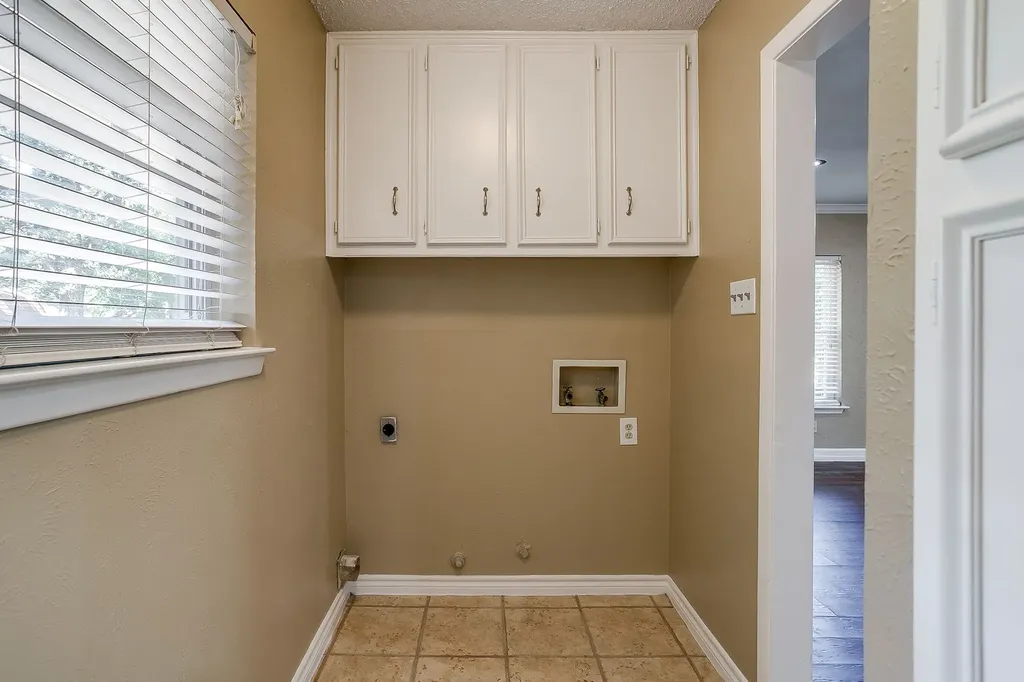 5716 Tumbleweed Court Arlington TX 76017